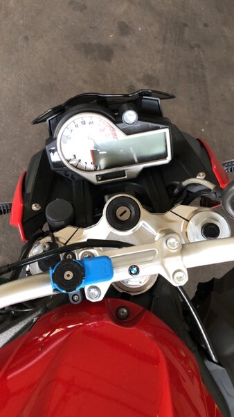 S1000R_USB.jpg