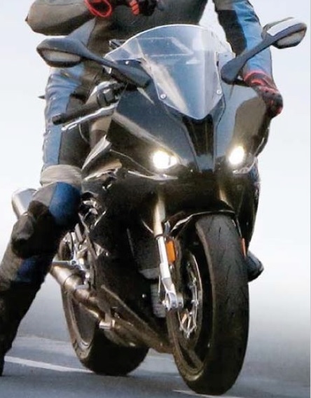 2018 s1000rr vorne.jpg