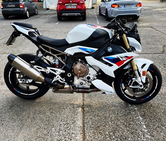 Bmw S1000R seite.jpg