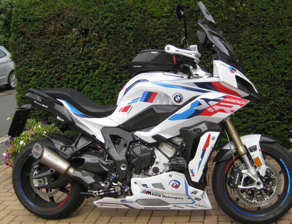 bmw XR M.jpg