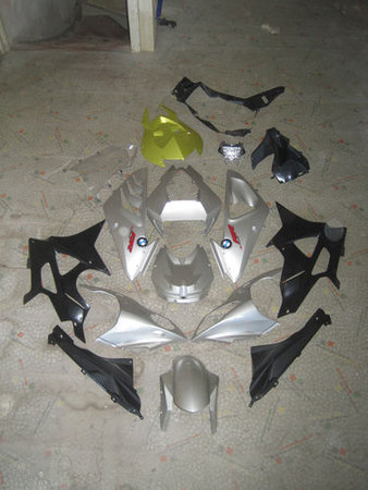 BMW S1000RR Mineralsilber, Einzelteile.jpg