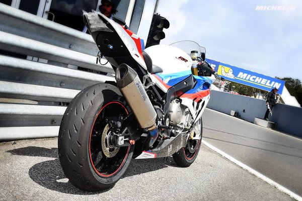 S1000RR_Michelin_Pilot_Power_RS_1.jpg